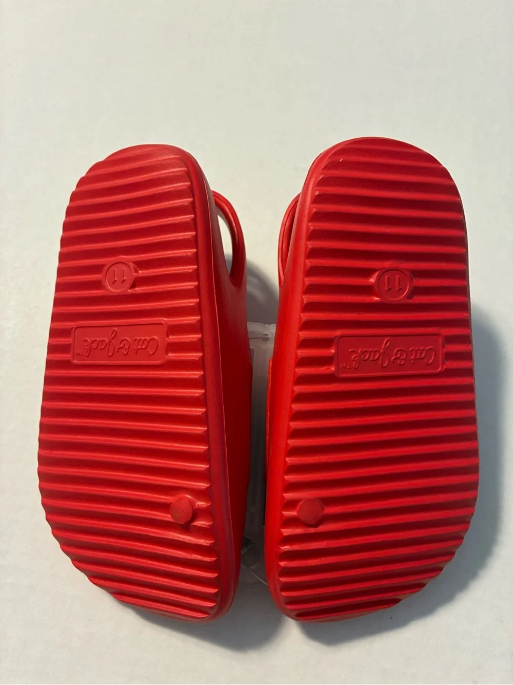 NWT Cat & Jack Baylor Kids Red Octopus Slide Sandals Size 11 Waterproof Shoes